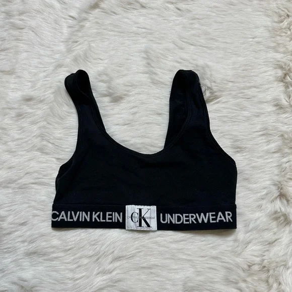 Calvin Klein bra size S - Picture 1 of 3